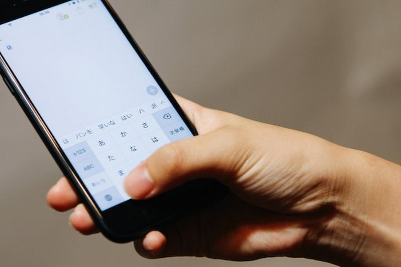 問い合わせをしている様子